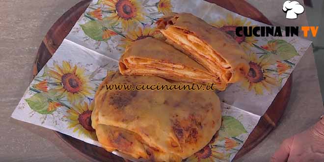 È sempre mezzogiorno | Scaccia ragusana ricetta Fulvio Marino