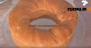 È sempre mezzogiorno | Tortano ricetta Fulvio Marino