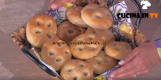 È sempre mezzogiorno | Focaccine semplici ricetta Fulvio Marino