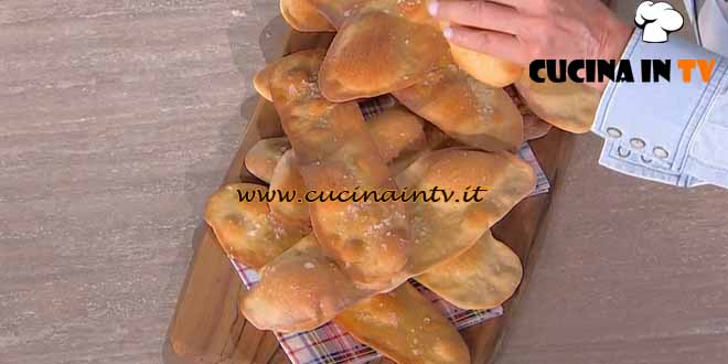 È sempre mezzogiorno | Lingue di pane ricetta Fulvio Marino