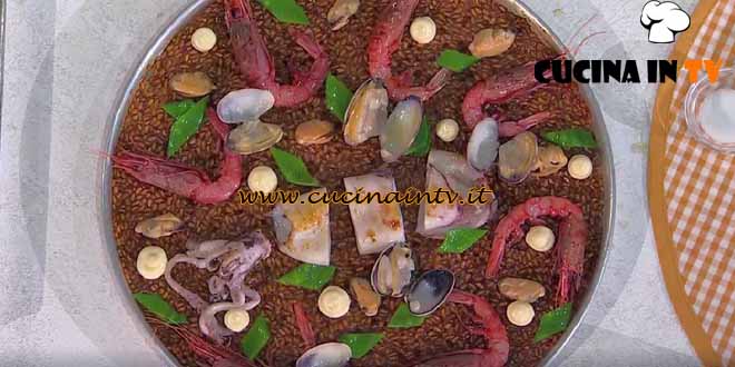 È sempre mezzogiorno | Paella all'italiana ricetta David Fiordigiglio