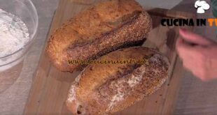 È sempre mezzogiorno | Pane mediterraneo ricetta Fulvio Marino