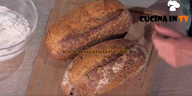 È sempre mezzogiorno | Pane mediterraneo ricetta Fulvio Marino