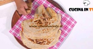 È sempre mezzogiorno | Cassoni alla parmigiana ricetta zia Cri
