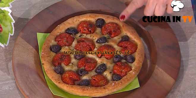 È sempre mezzogiorno | Focaccia barese ricetta Fulvio Marino