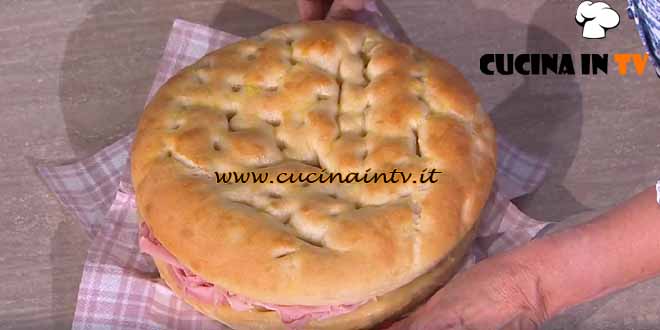 È sempre mezzogiorno | Focaccia della scuola ricetta Fulvio Marino