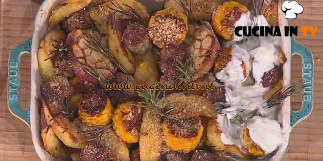 È sempre mezzogiorno | Pannocchie patate e salsiccia ricetta Andrea Mainardi