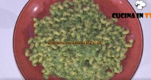 È sempre mezzogiorno | Pasta al pesto ricetta Daniele Persegani