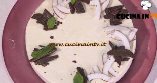 È sempre mezzogiorno | Torta semifreddo al cocco ricetta Natalia Cattelani