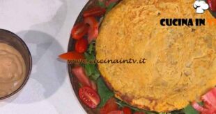 È sempre mezzogiorno | Tortilla di patate e cipolle ricetta Barbara Agosti