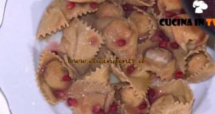 È sempre mezzogiorno | Cappellacci con salsa alla melagrana ricetta Daniele Persegani