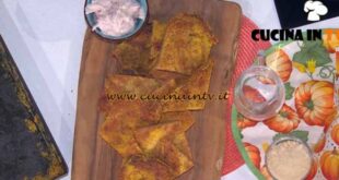 È sempre mezzogiorno | Focaccia veloce cipolle e zucchine ricetta Daniele Persegani