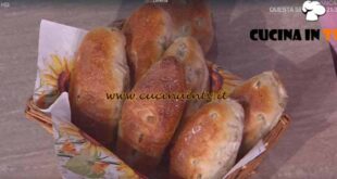È sempre mezzogiorno | Panini all'olio con olive ricetta Fulvio Marino