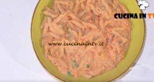 È sempre mezzogiorno | Pasta con pesto alla calabrese ricetta Sonia Peronaci