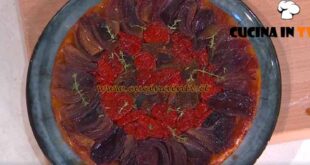 È sempre mezzogiorno | Tatin alle cipolle ricetta Chloe Facchini