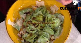 È sempre mezzogiorno | Tortelli verdi ai formaggi ricetta Alessandra Spisni
