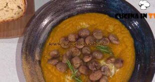 È sempre mezzogiorno |Vellutata zucca porro e castagne ricetta Chloe Facchini