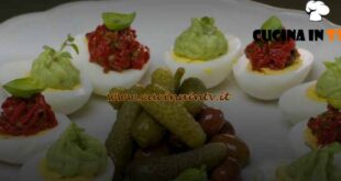 Cucina economica | Uova ripiene ricetta Csaba Dalla Zorza