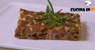 Cucina toscana |Castagnaccio ricetta Ema e Cecia