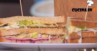 È sempre mezzogiorno | Club sandwich del thanksgiving ricetta Fulvio Marino
