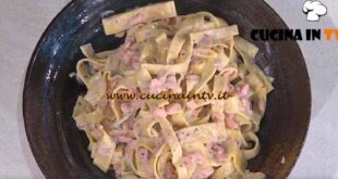 È sempre mezzogiorno | Fettuccine al salmone ricetta Davide Nanni