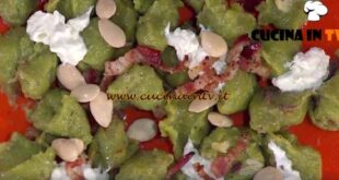 È sempre mezzogiorno | Malfatti verdi con burrata e acciughe ricetta Andrea Mainardi