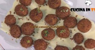 È sempre mezzogiorno | Patate in terra ricetta Enrico Croatti