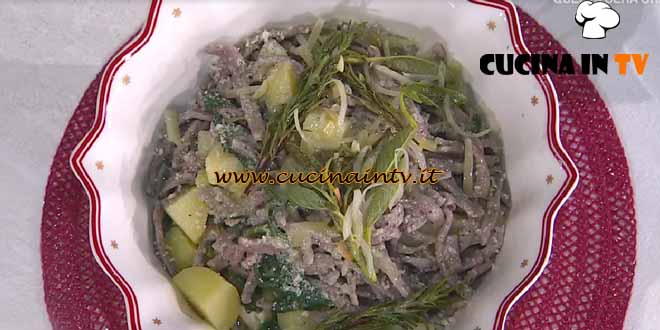 È sempre mezzogiorno | Pizzoccheri ricetta Roberto Valbuzzi