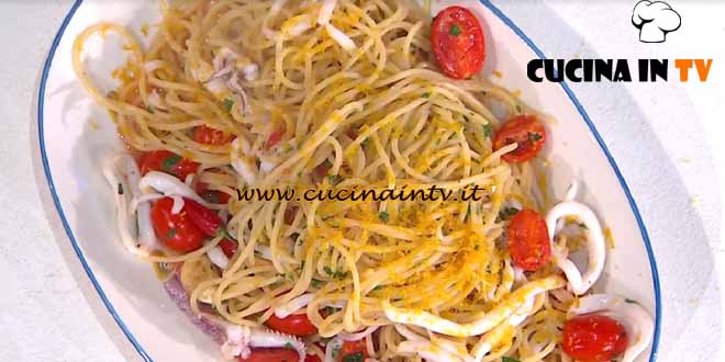 È sempre mezzogiorno | Spaghetti calamari e bottarga ricetta Federico Fusca