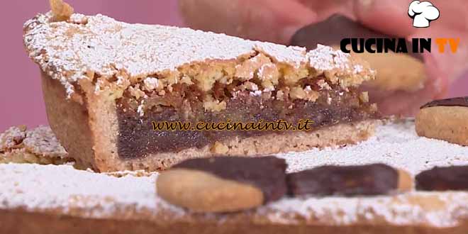 È sempre mezzogiorno | Torta sorpresa alle castagne ricetta Natalia Cattelani