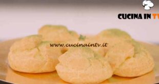 Natale in cucina con Food Network | Bignè alle erbe aromatiche ricetta Csaba Dalla Zorza