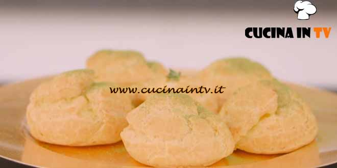 Natale in cucina con Food Network | Bignè alle erbe aromatiche ricetta Csaba Dalla Zorza