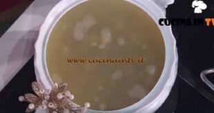 È sempre mezzogiorno | I classici tortellini in brodo ricetta Alessandra Spisni