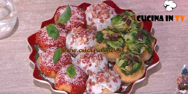 È sempre mezzogiorno | Pizzelle fritte del cenone ricetta Vincenzo Capuano