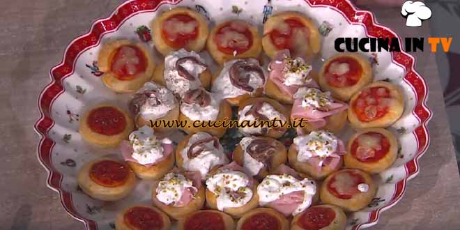 È sempre mezzogiorno | Pizzette di sfoglia ricetta Fulvio Marino