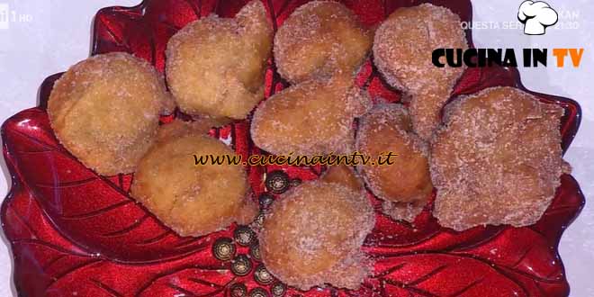 È sempre mezzogiorno | Sfince dell’Immacolata ricetta Giusina Battaglia