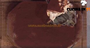 È sempre mezzogiorno | Tiramisù di panettone ricetta Andrea Mainardi