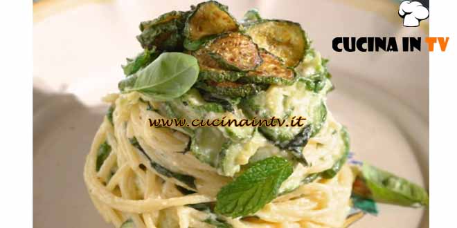Le ricette di Peppe Guida | Spaghetto alle zucchine a modo mio ricetta Peppe Guida