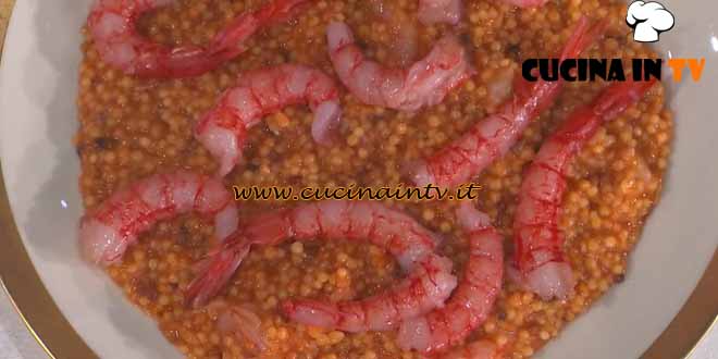 È sempre mezzogiorno | Fregula gamberi e lenticchie rosse ricetta MIchele Farru