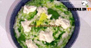 È sempre mezzogiorno | Risotto sedano gorgonzola e zenzero ricetta Sergio Barzetti