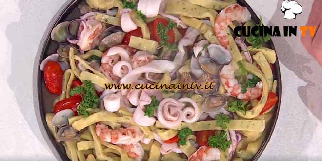 È sempre mezzogiorno | Scialatielli al profumo di mare ricetta Mauro e Mattia Improta