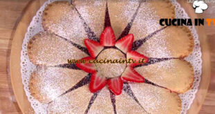 È sempre mezzogiorno | Crostata fiore Berti ricetta Natalia Cattelani