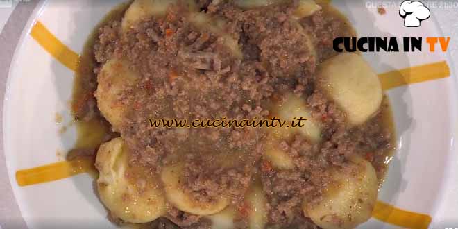 È sempre mezzogiorno | Gnocchi al ragù di maiale ricetta Francesca Marsetti