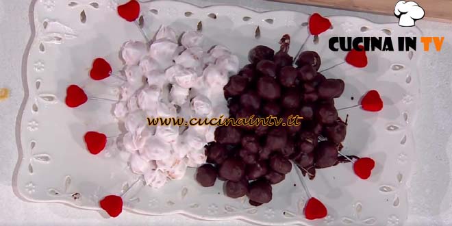 È sempre mezzogiorno | Pignolata messinese ricetta Giusina Battaglia