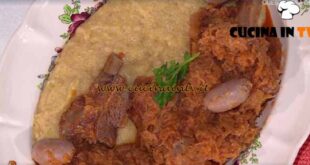 È sempre mezzogiorno | Polenta con costine salsicce e verze ricetta Daniele Persegani