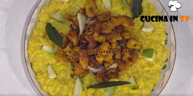 È sempre mezzogiorno | Risotto al curry e pollo croccante ricetta Sergio Barzetti