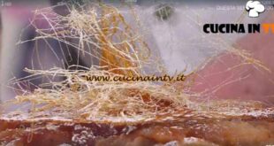 È sempre mezzogiorno | Tarte tatin con crema alla vaniglia ricetta Cristian Bertol