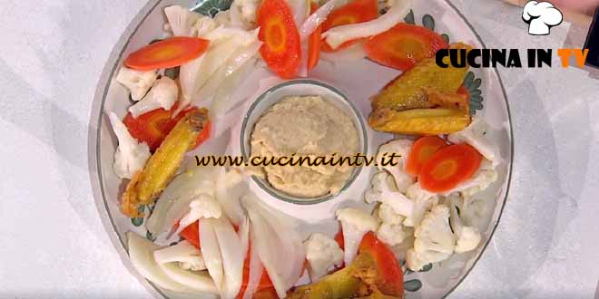 È sempre mezzogiorno | Alette di pollo fritte ricetta Chloe Facchini