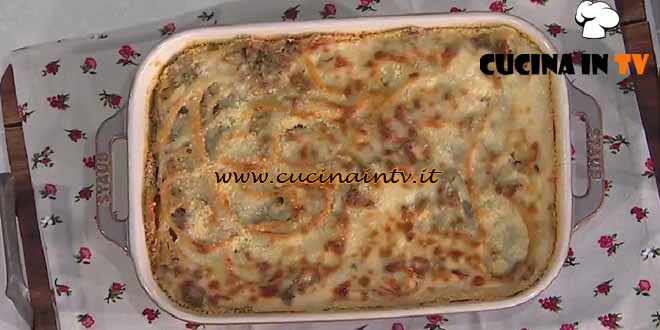 È sempre mezzogiorno | Bucatini ncasciati con carciofi e salsiccia ricetta Fabio Potenzano