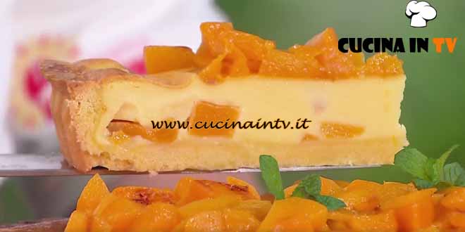 È sempre mezzogiorno | Dolce alle pesche sciroppate ricetta Francesca Marsetti